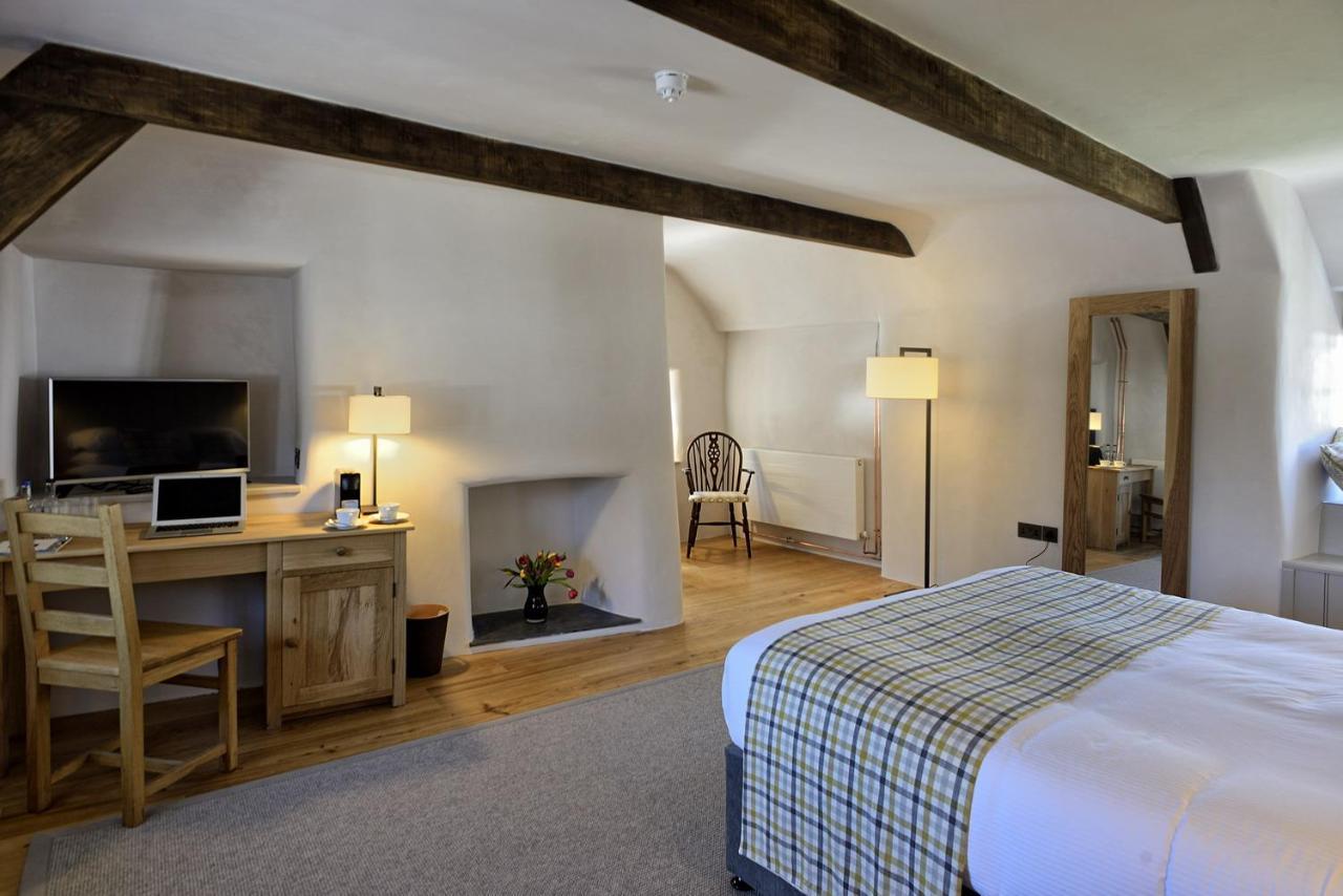 Eversfield Organic At The Ring Of Bells Inn North Bovey 외부 사진