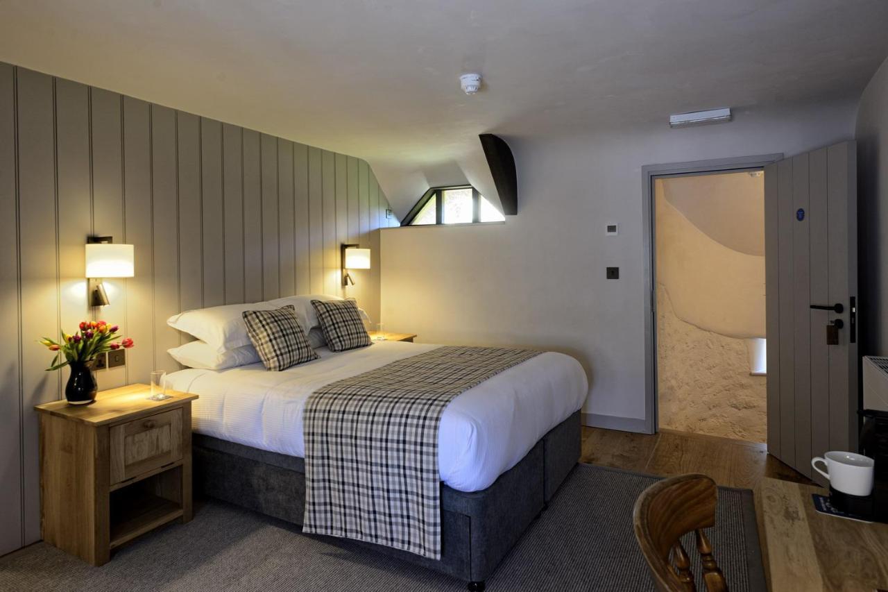 Eversfield Organic At The Ring Of Bells Inn North Bovey 외부 사진