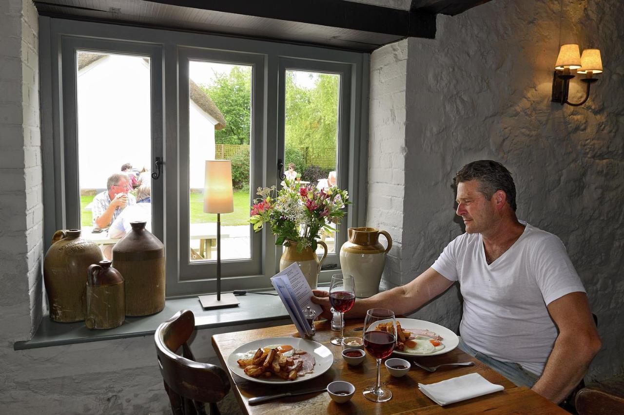 Eversfield Organic At The Ring Of Bells Inn North Bovey 외부 사진